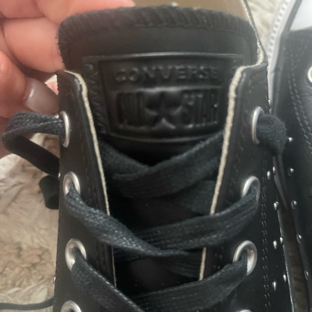 Converse Studded Leather Low Top Sneakers RARE 9 - Picture 7 of 7